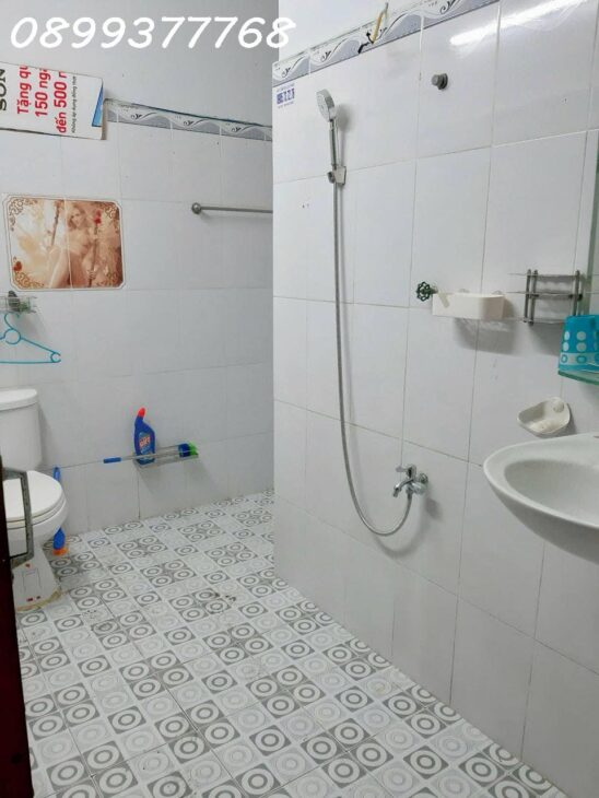BÁN NHÀ GẦN CHỢ CHIỀU VĨNH NGỌC NHA TRANG GIÁ 2TY550