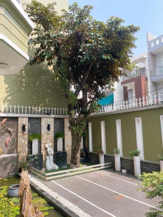 BIỆT THỰ SÂN VƯỜN – MẶT TIỀN KINH DOANH KẾ LÊ VĂN QUỚI – NGANG KHỦNG 10M CHỈ 22.9 TỶ