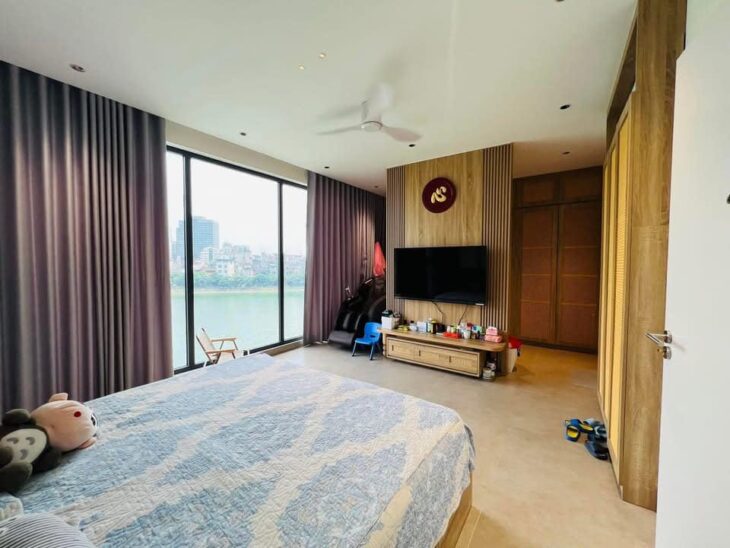 Bán nhà Mặt Hồ Linh Quang-View Hồ 40/45m, 7T Thang máy, MT 7m 24.2 Tỷ, K.Doanh ngon