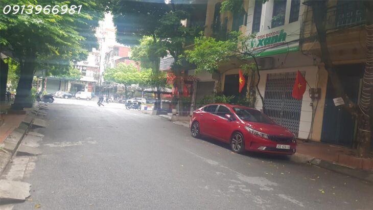 Liền kề phố Trung Kính, vỉa hè, lô góc ô tô tránh, 3 mặt thoáng, 3 ô tỗ đỗ cửa, giá chỉ 2x tỷ