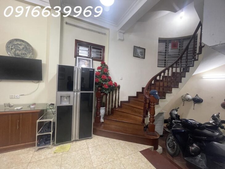 HÀNG HIẾM PHỐ VĂN CAO – 52M2, LÔ GÓC 2 MẶT THOÁNG, NỘI THẤT ĐẸP, CÓ THỂ LẮP THANG MÁY, CHỈ VIỆC