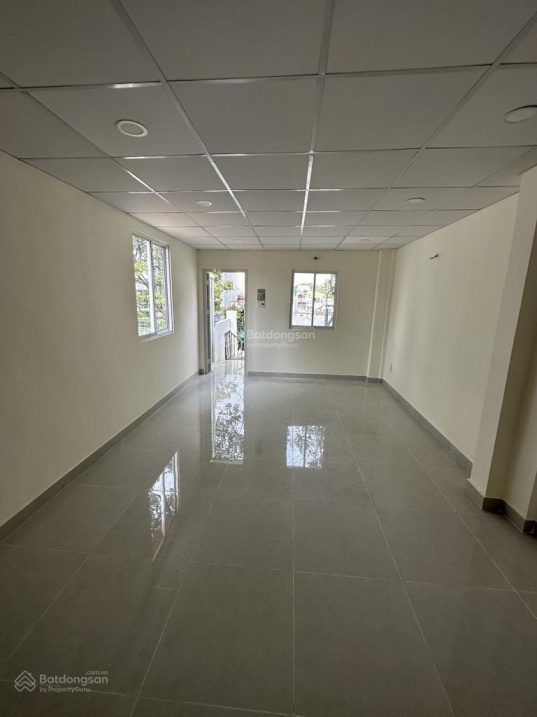 Mặt tiền 5 tầng Quận 10 Lê Hồng Phong – dòng tiền 35tr/th – chỉ 15 tỷ