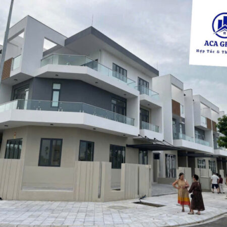 Cần cho thuê nhà mới hoàn thiện 3 tầng nguyên căn hai mặt tiền đường Hoàng Quốc Việt ! Cần cho thuê nhà mới hoàn thiện 3 tầng nguyên căn hai mặt tiền đường Hoàng Quốc Việt !