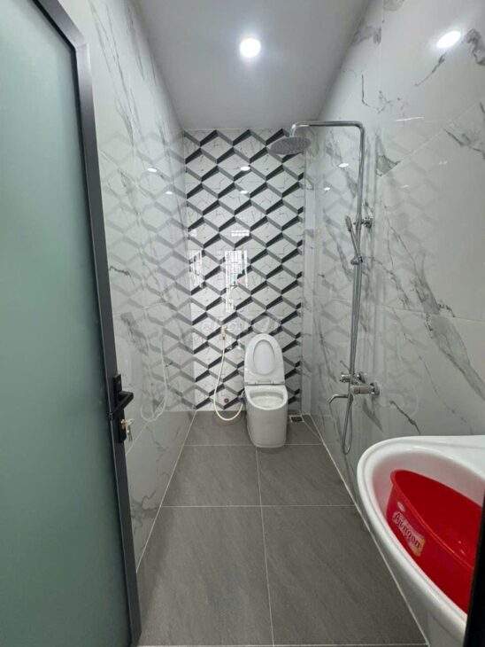 Nhà 3 Lầu Đường Số 51 Ngay Phạm Văn Chiêu, P14.DT: 4x20m