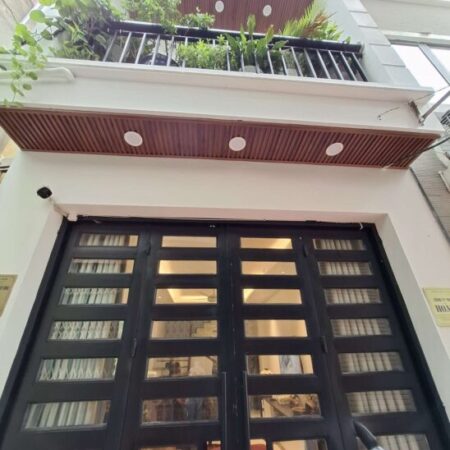 ĐỪNG BỎ QUÊN! Bán nhà Ngô Gia Tự, 3 bước ra mặt phố, 50m2, 6.7 tỷ