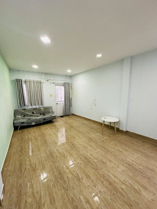 TÂN PHÚ GIÁP TÂN BÌNH, 2 TẦNG CHẮC CHẮN, NỞ HẬU HOÀN CÔNG ĐỦ, CHÀO CHỈ 2.x TỶ, TẶNG NỘI THẤT