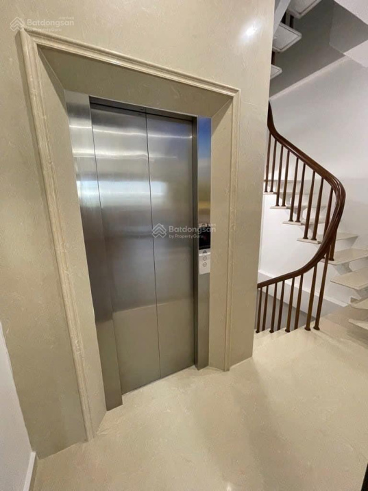 Bán gấp đẹp đón Tết Hàm Nghi – 15m ra phố ô tô tránh – thang máy xịn – 35m2 nhỉnh 8 tỷ