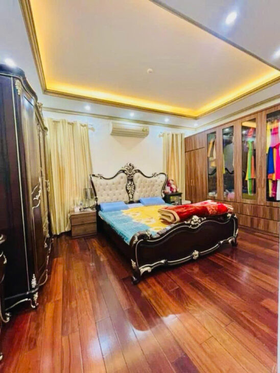 Siêu Phẩm phố Tam Khương 100m2, 7T thang máy, MT5.3m lô góc ô tô 2 thoáng chỉ 31 tỷ