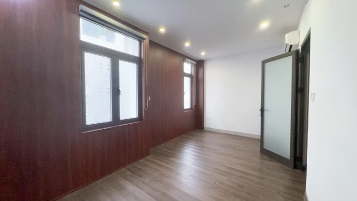 ♥ Nhà Kiệt Ô tô đậu đỗ, gần Mặt Tiền Núi Thành, 55m2, 4 tầng đẹp, 5 tỷ