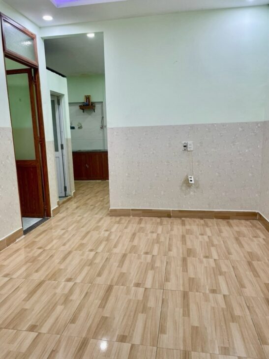 ♥ Nhà Kiệt 2.5m gần Ông Ích Khiêm Nguyễn Văn Linh, 93m2, ngang 9m, 2 tầng, 8 phòng, thu 25tr/th