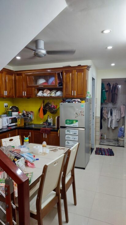 ♥ Nhà Kiệt rộng thẳngTrưng Nữ Vương, 2 tầng đúc kiên cố, sạch đẹp, ở ngay, 2.55 tỷ