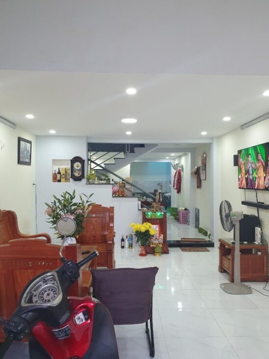 Bán nhà 83m2, 4PN, 2WC, 4.4 tỷ, Bình Trị Đông B, Bình Tân