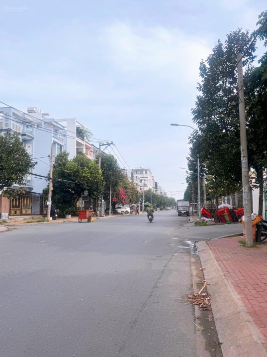 Nhà 4 tầng DT 5x17m, đường nội bộ 8m Phạm Thế Hiển Quận 8 , nhỉnh 8 tỷ LH 0399833339