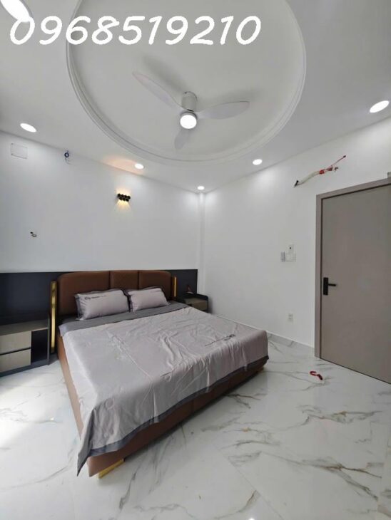 Bán nhà 4 tầng mới xây đường Cách mạng tháng 8 Q10, 90m2, sổ hồng chính chủ