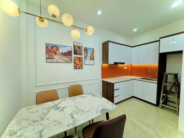 Bán nhà Xã Đàn MT 8m, 45m² x 5 tầng, Gần phố, Giá chỉ 6.8 tỷ