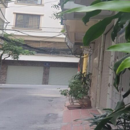 Bán căn hộ nằm ở ngõ 67 Thái Thịnh Hà Nội 46 m2 – 4 tầng giá 9.9 tỷ