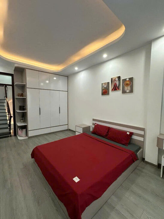 Bán nhà Phố Phương Mai_Nhà Đẹp Ở Ngay_Căn Lô Góc Thoáng Sáng_30mx6T_Giá: 6.95 Tỷ_Lh: 0396935190.