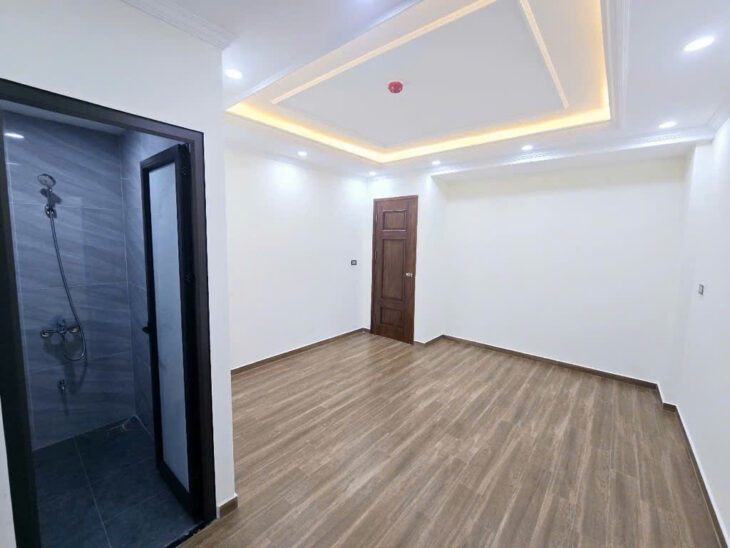 Bán nhà Phố Thái Hà, Nhà Mới Tinh, Ngõ Nông Gần Ô Tô, 38mx7T, Giá: 11.8 Tỷ, Lh: 0396935190.
