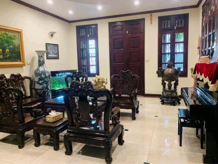 Bán gấp nhà mặt phố Hoàng Hoa Thám 55m giá siêu rẻ