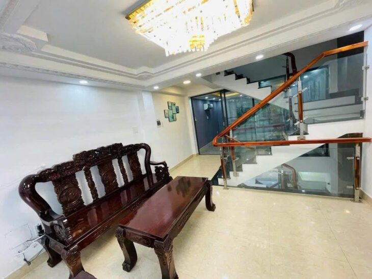 Bán nhà hẻm xe hơi Huỳnh Tấn Phát, 6.79 tỷ, 4 tầng