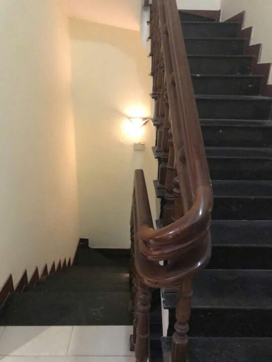 ???? ???? Cho thuê nhà 3 tầng kiệt ô tô BÀ TRIỆU, 7 phòng ngủ.