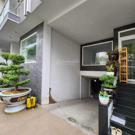 NHÀ PHỐ 5 TẦNG 190M2 (10X19) BÌNH HƯNG BÌNH CHÁNH ĐƯỜNG 10M GIÁ NHỈNH 12 TỶ NHÀ PHỐ 5 TẦNG 190M2 (10X19) BÌNH HƯNG BÌNH CHÁNH ĐƯỜNG 10M GIÁ NHỈNH 12 TỶ