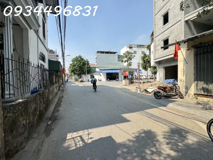 42M ĐẤT VUÔNG Ô TÔ NGỦ TRONG ĐẤT LONG BIÊN CHỈ NHỈNH 5 ĐỒNG