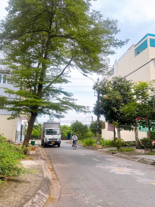 Bán nhà đẹp 4 tầng DT 120m2, ngang 6x20m, Đường nội bộ 15m, Phạm Thế Hiển nhỉnh 10 tỷ – LH