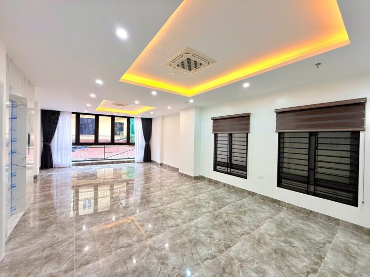 BÁN NHÀ TRUNG TÂM QUẬN CẦU GIẤY Ô TÔ TRÁNH KINH DOANH 6 TẦNG THANG MÁY GIÁ 22 TỶ