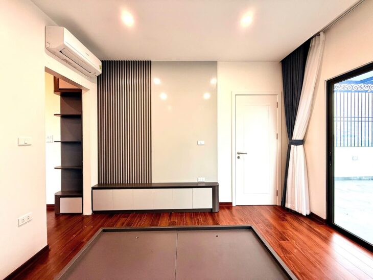 BÁN NHÀ TRUNG TÂM QUẬN CẦU GIẤY Ô TÔ TRÁNH KINH DOANH 6 TẦNG THANG MÁY GIÁ 22 TỶ