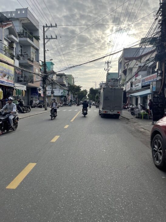 Mặt tiền kinh doanh kim cương -ngay ngã tư trung tâm Hải Châu -Giá chỉ 10 tỷ.