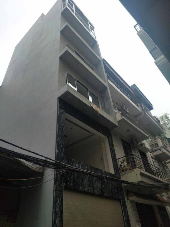 BÁN NHÀ MỐI PHỐ NGUYỄN VĂN CỪ, GARA Ô TÔ – 7 TẦNG THANG MÁY 40M2, 7 TẦNG, MẶT TIỀN 4M, 16.8 TỶ.