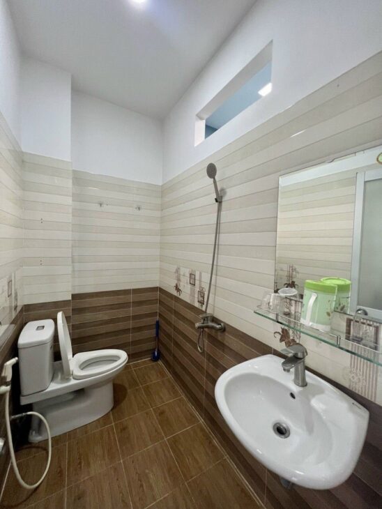 NHÀ GÒ VẤP ĐƯỜNG QUANG TRUNG, HXH, 1 TRỆT 3 LẦU GIÁ CHỈ 5.3 TỶ
