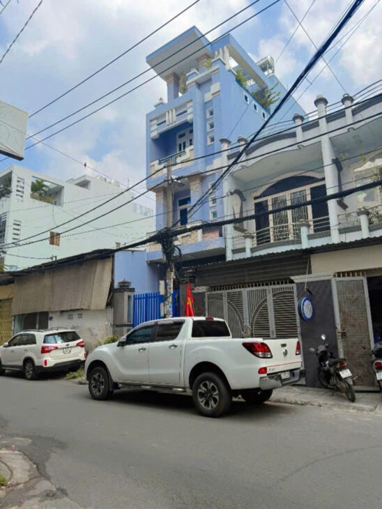 BÁN NHÀ 3 TẦNG – 48m2 – HẺM XE HƠI – SÁT CHỢ TÂN HƯƠNG – NHỈNH 5 TỶ