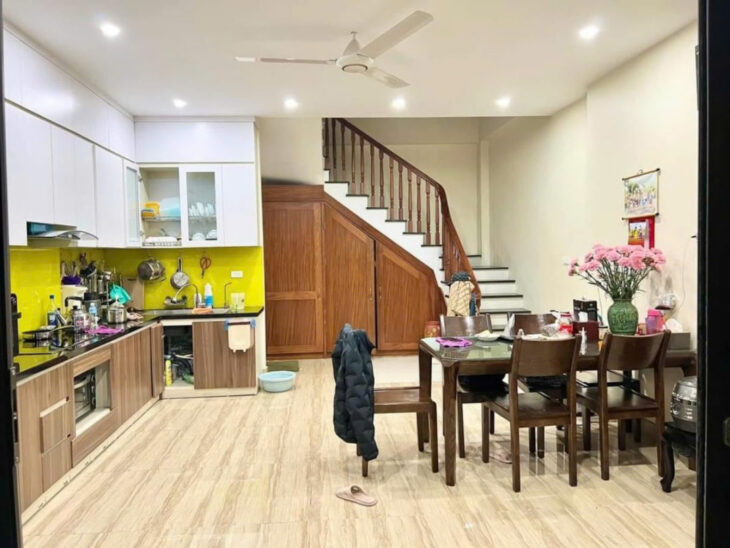 NGUYỄN NGỌC VŨ – CẦU GIẤY – 20M RA Ô TÔ – 51M2 – MT 5M -CHỜ THANG MÁY – NHỈNH 11 TỶ