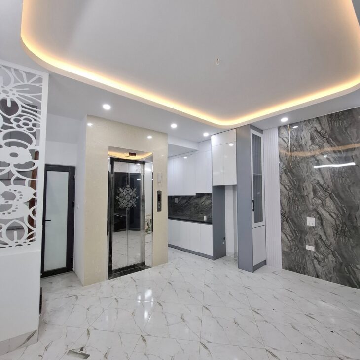 BÁN NHÀ QUAN NHÂN THANH XUÂN 5 TẦNG THANG MÁY NHÀ ĐẸP FULL NỘI THẤT GẦN PHỐ THOÁNG SÁNG GIÁ 6,7 TỶ