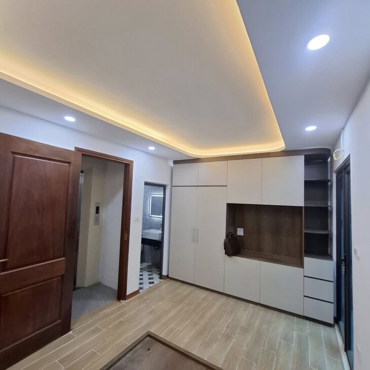 BÁN NHÀ QUAN NHÂN THANH XUÂN 5 TẦNG THANG MÁY NHÀ ĐẸP FULL NỘI THẤT GẦN PHỐ THOÁNG SÁNG GIÁ 6,7 TỶ