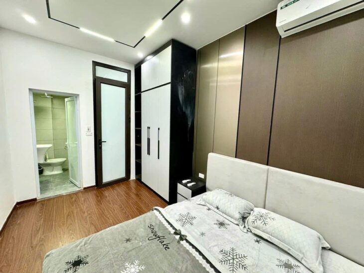 BÁN NHÀ THỔ QUAN ĐỐNG ĐA NHÀ MỚI ĐẸP MẶT NGÕ TRUNG TÂM GIÁ 4,3 TỶ