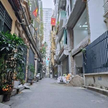 BÁN NHÀ TRẦN QUỐC HOÀN CẦU GIÁY 7 TẦNG THANG MÁY NGÕ 2 Ô TÔ TRÁNH- KINH DOANH NHÀ ĐẸP 22 TỶ