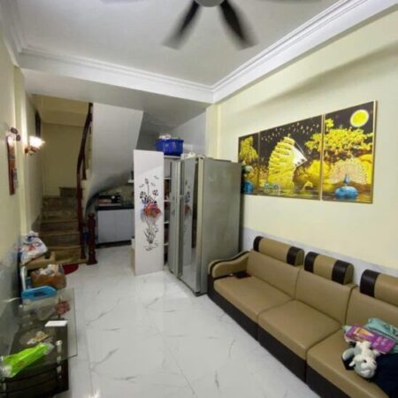 Bán gấp nhà Tân Triều, 5 tầng, DT,S= 20m2, giá hơn 4 tỷ một tí