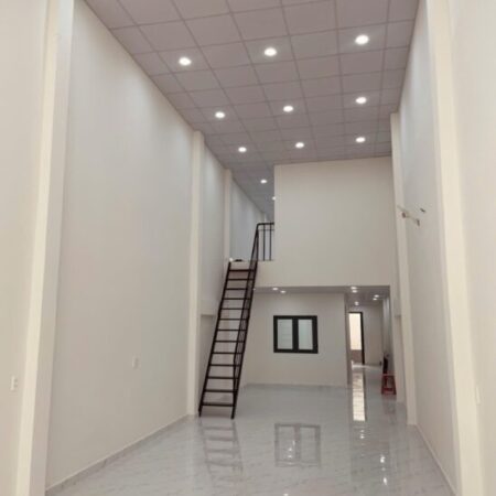 HẺM XE HƠI NGAY TÊN LỬA, 2 TẦNG 120M2, GIẢM SÂU CHỈ CÒN 7.8 Tỷ