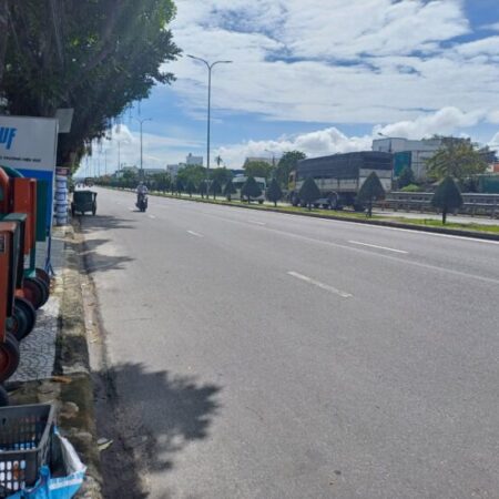 NHÀ 2 TẦNG 150M2 ĐẤT NGANG 10M – 2 MẶT TIỀN TRƯỜNG CHINH – TRẦN THÁI TÔNG 9TỶ