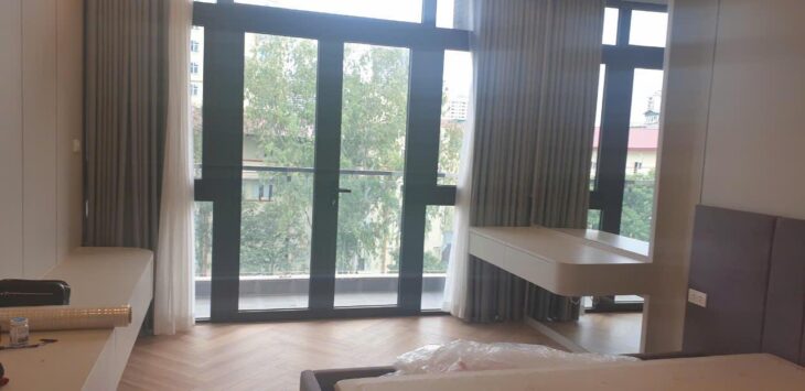 Mặt phố Nguyễn Chí Thanh quận Đống Đa, DT 120m2 x 8 tầng, cho thuê cả nhà vài trăm triệu/tháng