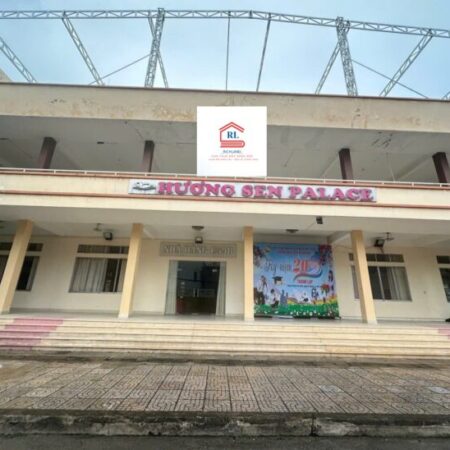 Cho Thuê 1300m2 Lầu 1: 18D Cộng Hoà, Phường 4, Tân Bình Cho Thuê 1300m2 Lầu 1: 18D Cộng Hoà, Phường 4, Tân Bình