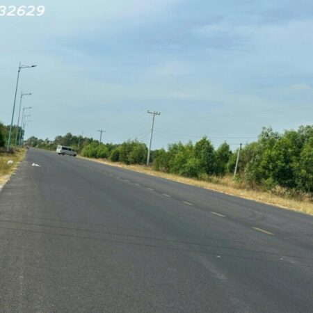 Bán 3280m2 đất mặt tiền Hùng Vương – Tân Bình – TX LaGi view Biển giá rẻ chỉ 350tr/m ngang Bán 3280m2 đất mặt tiền Hùng Vương – Tân Bình – TX LaGi view Biển giá rẻ chỉ 350tr/m ngang