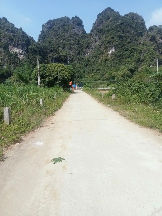CỰC HÓT – CHÍNH CHỦ CHO THUÊ LÔ ĐẤT HƠN 2000M2 Ở YÊN THỦY, HÒA BÌNH – GIÁ THUÊ SIÊU RẺ