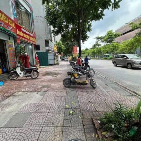 Bán đất đấu giá Thạch Bàn,mặt phố, kinh doanh bất chấp 75m,MT 5m dư 14 tỷ