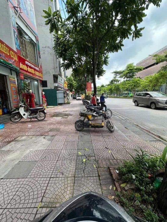 Bán đất đấu giá Thạch Bàn,mặt phố, kinh doanh bất chấp 75m,MT 5m dư 14 tỷ