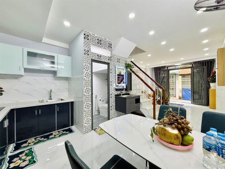 Nhà bán đường Thống Nhất, Gò Vấp, nội thất đẹp, DT 36m2, 2 tầng, sổ vuông đẹp, 4.450 tỷ có TL