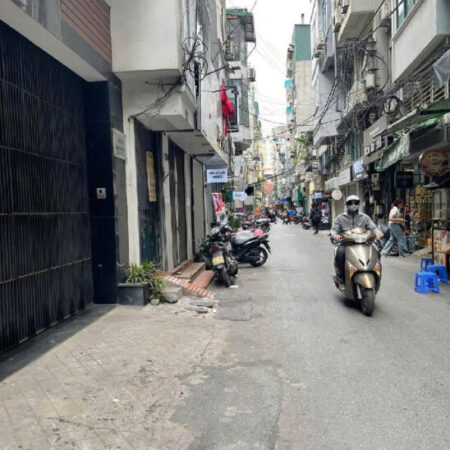 bán nhà Đống Đa 50m Đông Các cách phố 1 nhà, gần Hồ, Công Viên